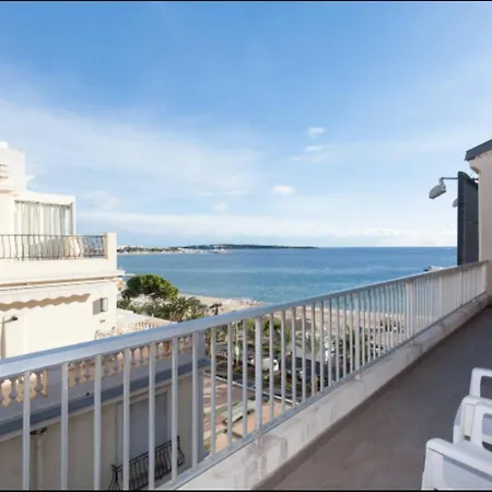 Elegant With Terrace In Lejlighed Cannes